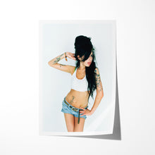 Load image into Gallery viewer, #006 Amy Winehouse