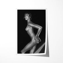 Load image into Gallery viewer, #025BW Naomi Campbell