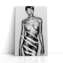 Load image into Gallery viewer, #031BW Naomi Campbell