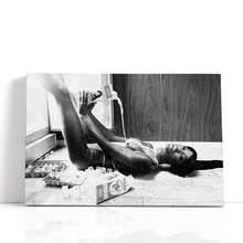Load image into Gallery viewer, #110BW Naomi Campbell