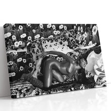 Load image into Gallery viewer, #106BW Naomi Campbell