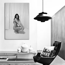 Load image into Gallery viewer, #006BW Kendall Jenner