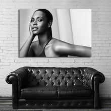Load image into Gallery viewer, #033 Beyonce