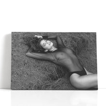 Load image into Gallery viewer, #106 Cindy Crawford
