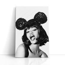 Load image into Gallery viewer, #008 Naomi Campbell
