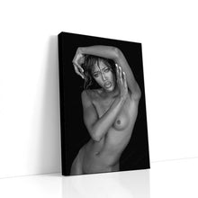 Load image into Gallery viewer, #029BW Naomi Campbell
