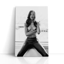 Load image into Gallery viewer, #042 Naomi Campbell
