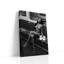 Load image into Gallery viewer, #016 Naomi Campbell

