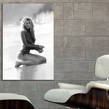 Load image into Gallery viewer, #005BW Gigi Hadid
