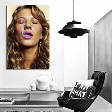 Load image into Gallery viewer, #009 Gisele Bundchen
