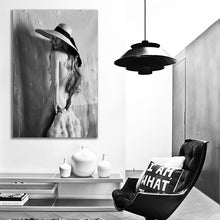Load image into Gallery viewer, #112BW Kate Moss
