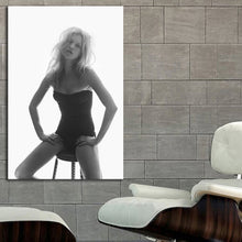 Load image into Gallery viewer, #061 Kate Moss
