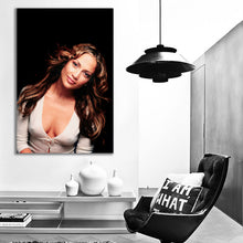 Load image into Gallery viewer, #032 Jennifer Lopez
