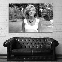 Load image into Gallery viewer, #042 Marilyn Monroe
