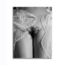 Load image into Gallery viewer, #718BW Kate Moss
