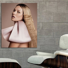 Load image into Gallery viewer, #602 Kate Moss
