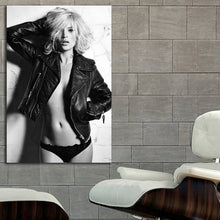 Load image into Gallery viewer, #028 Kate Moss
