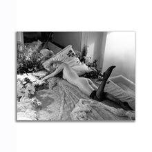 Load image into Gallery viewer, #716BW Kate Moss
