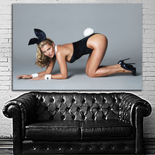 Load image into Gallery viewer, #043 Kate Moss
