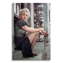 Load image into Gallery viewer, #085 Marilyn Monroe
