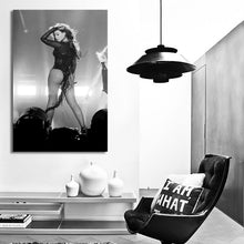 Load image into Gallery viewer, #006BW Beyonce
