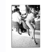 Load image into Gallery viewer, #127BW Kate Moss
