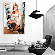 Load image into Gallery viewer, #081 Kate Moss
