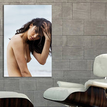 Load image into Gallery viewer, #049 Kendall Jenner
