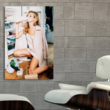 Load image into Gallery viewer, #083 Kate Moss
