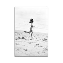 Load image into Gallery viewer, #065BW Kendall Jenner
