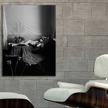 Load image into Gallery viewer, #708BW Kate Moss
