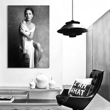 Load image into Gallery viewer, #018BW Christy Turlington
