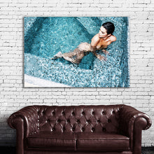 Load image into Gallery viewer, #076 Kendall Jenner
