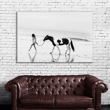 Load image into Gallery viewer, #020BW Kendall Jenner
