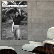 Load image into Gallery viewer, #016 Kate Moss
