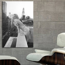 Load image into Gallery viewer, #031 Marilyn Monroe
