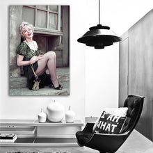 Load image into Gallery viewer, #086 Marilyn Monroe
