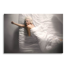 Load image into Gallery viewer, #075 Marilyn Monroe
