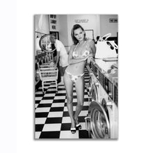 Load image into Gallery viewer, #129BW Kate Moss

