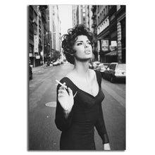 Load image into Gallery viewer, #004 Linda Evangelista
