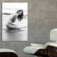 Load image into Gallery viewer, #048BW Kendall Jenner
