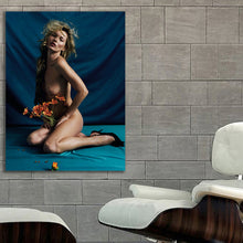 Load image into Gallery viewer, #711 Kate Moss

