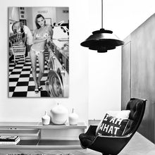 Load image into Gallery viewer, #129BW Kate Moss
