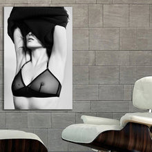 Load image into Gallery viewer, #106BW Kate Moss
