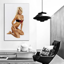 Load image into Gallery viewer, #009 Victoria Silvstedt
