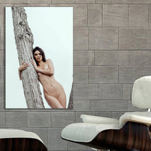 Load image into Gallery viewer, #009 Kendall Jenner
