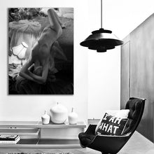 Load image into Gallery viewer, #722BW Kate Moss

