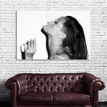 Load image into Gallery viewer, #030BW Rihanna
