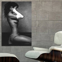 Load image into Gallery viewer, #011BW Helena Christensen

