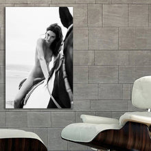 Load image into Gallery viewer, #024BW Kendall Jenner

